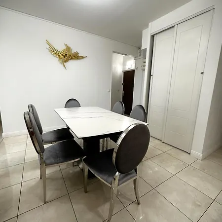 Appartement Arena Center Town